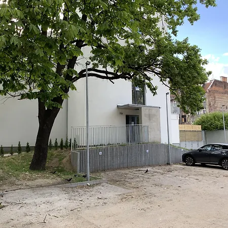 Apartmentsun Parrot *