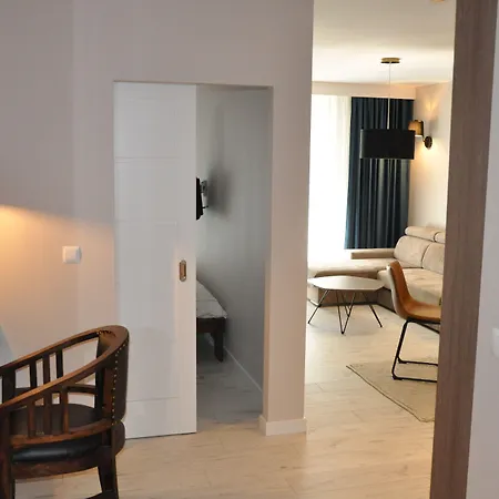 Apartmentsun Parrot *