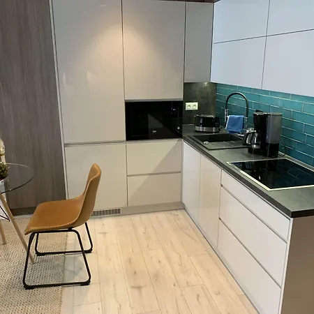 Apartmentsun Parrot *